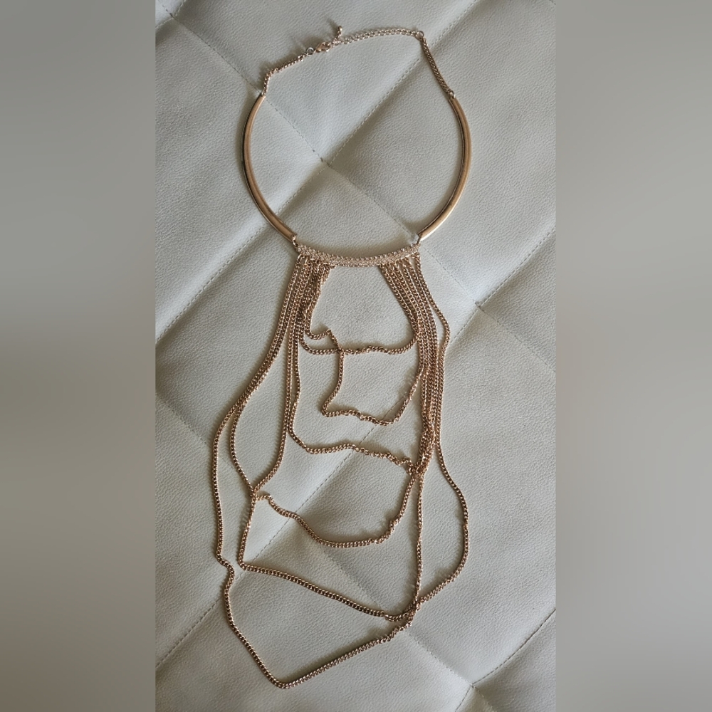 Elegant Gold Chain Necklace